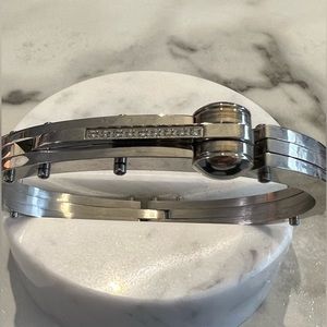 RHINESTONE SILVER CUFF BRACELET UNIQUE AND STUNNING 🤩